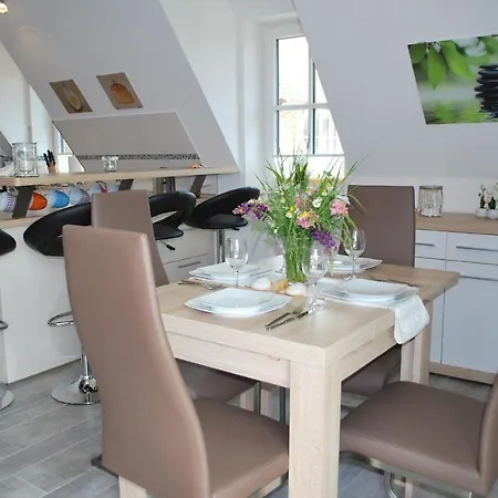 Büsumer Reethus 3 1 Dünengras Apartment