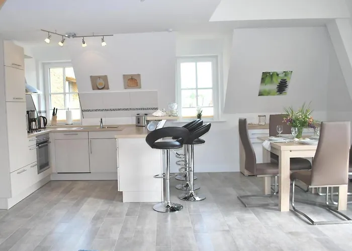 Buesumer Reethus 3 1 Duenengras Büsum